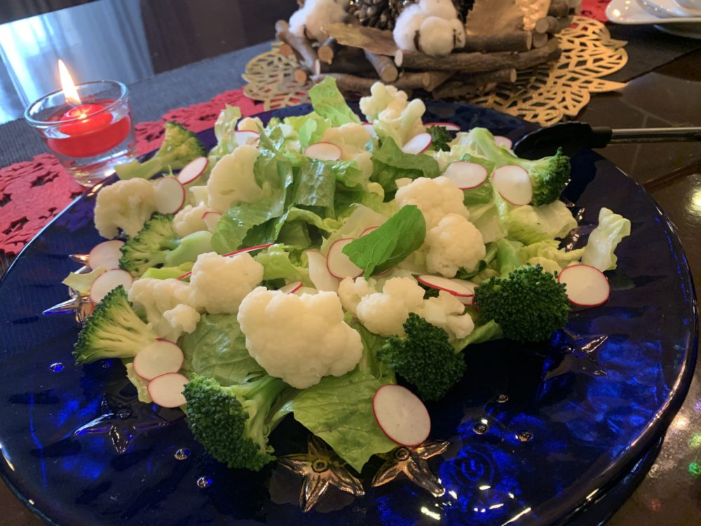 画像：舞茸ドレッシングのサラダ